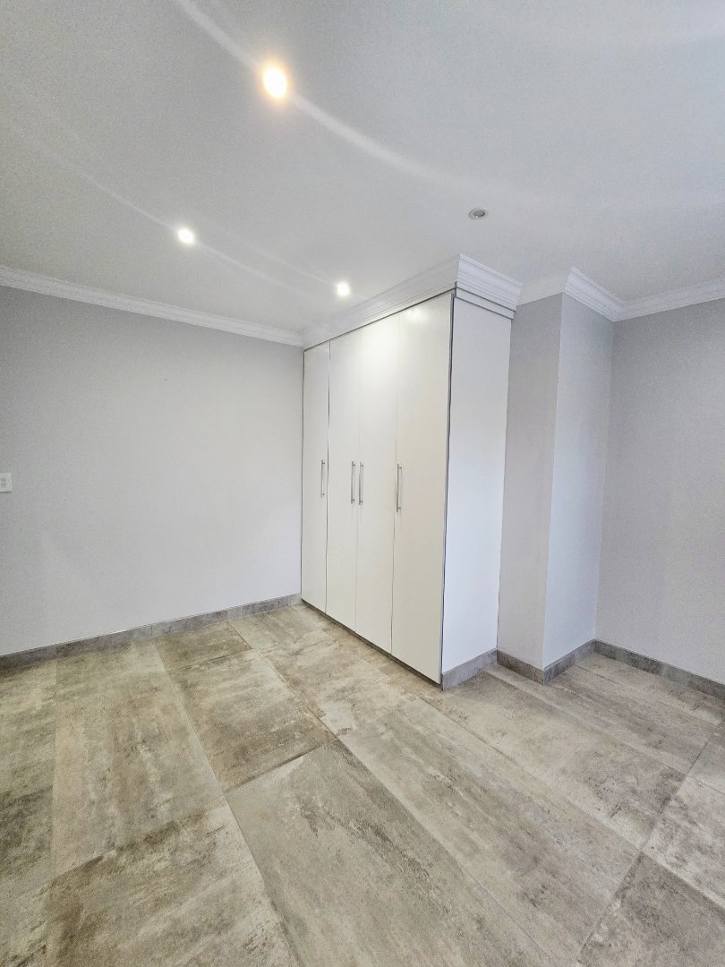 6 Bedroom Property for Sale in Wilkoppies North West